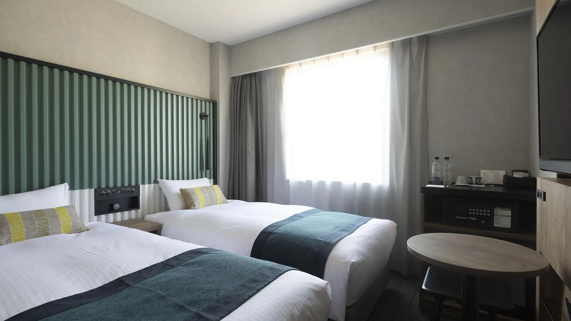 The Knot Tokyo Shinjuku Hotel