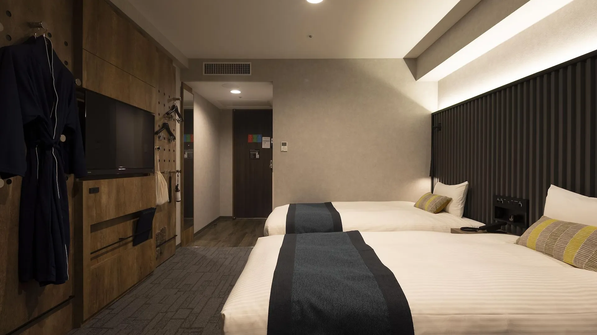 The Knot Tokyo Shinjuku Hotel