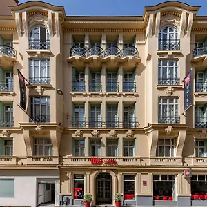*** Hotel Ibis Centre Notre Dame France